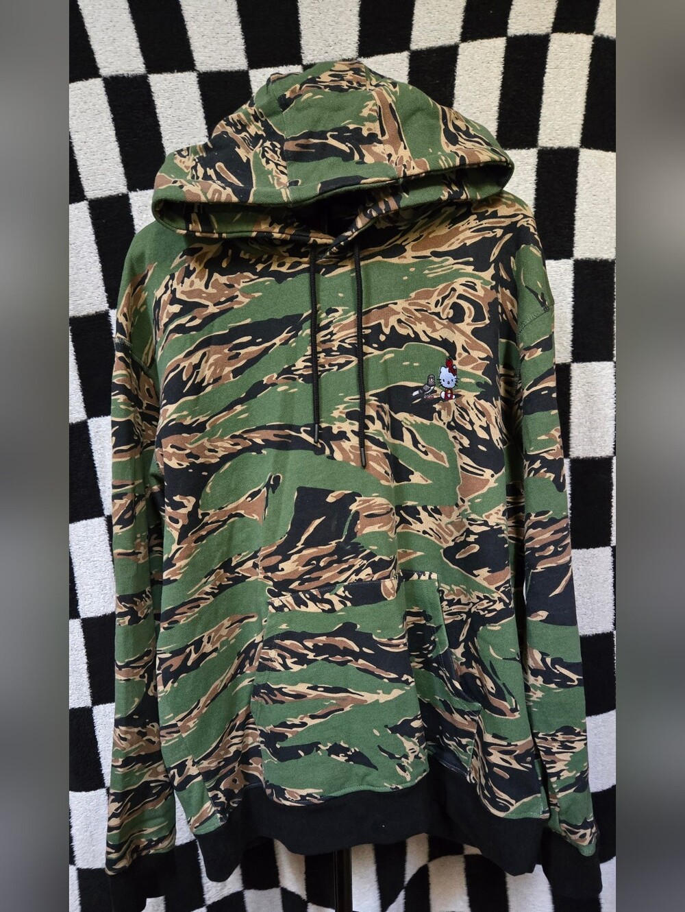NWOT Staple Pigeon x Hello Kitty camouflage print hoodie Size Men's Xl